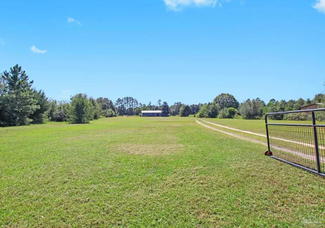 Photo 2 of Single family home for sale at 9561 S Trace Rd, Milton, FL 32583 | MLS# 688987 | Listing updated on 2026-10-01