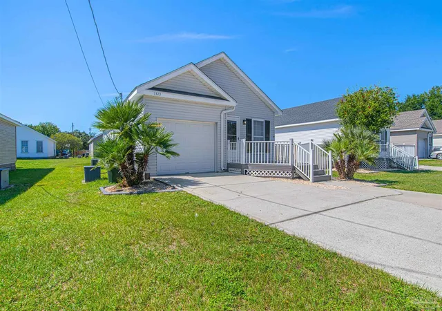 Photo 1 of Single family home for sale at 5323 Yellow Blf Rd, Pensacola, FL 32507 | MLS# 689721 | Listing updated on 2026-10-02