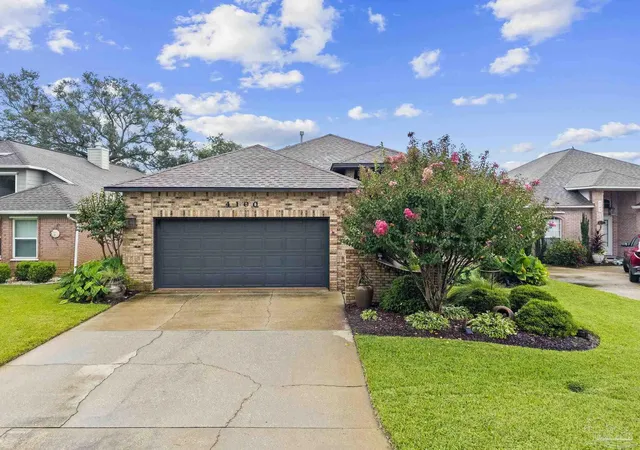Photo 4 of Single family home for sale at 4100 Longwood Cir, Gulf Breeze, FL 32563 | MLS# 688593 | Listing updated on 2026-09-11
