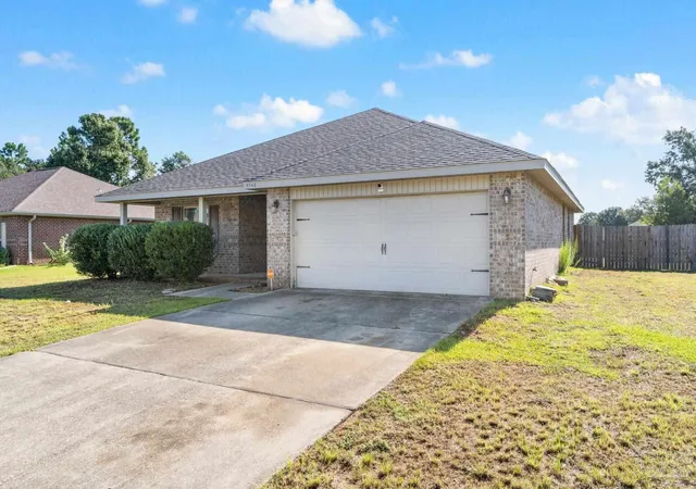 Photo 3 of Single family home for sale at 5546 Bellview Ct, Milton, FL 32583 | MLS# 688727 | Listing updated on 2026-09-09