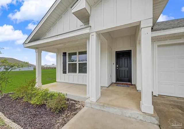 Photo 3 of Single family home for sale at 7554 Saddlebrook Ave, Milton, FL 32571 | MLS# 688487 | Listing updated on 2026-09-09