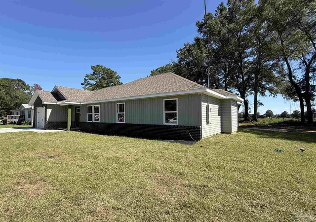 Photo 3 of Single family home for sale at 5142 Blackmon Dr, Jay, FL 32565 | MLS# 689505 | Listing updated on 2026-09-26