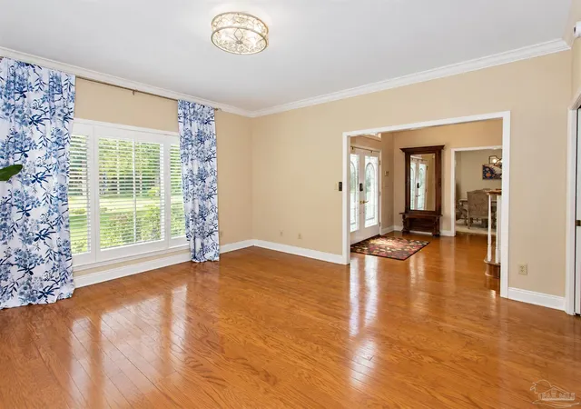 Photo 3 of Single family home for sale at 4109 Brittany Pl, Pensacola, FL 32504 | MLS# 689627 | Listing updated on 2026-09-28