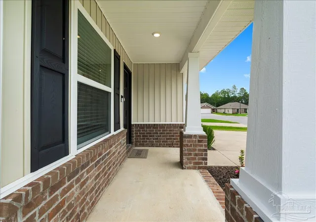 Photo 3 of Single family home for sale at 7162 Sonny Dr, Pensacola, FL 32504 | MLS# 688651 | Listing updated on 2026-09-08