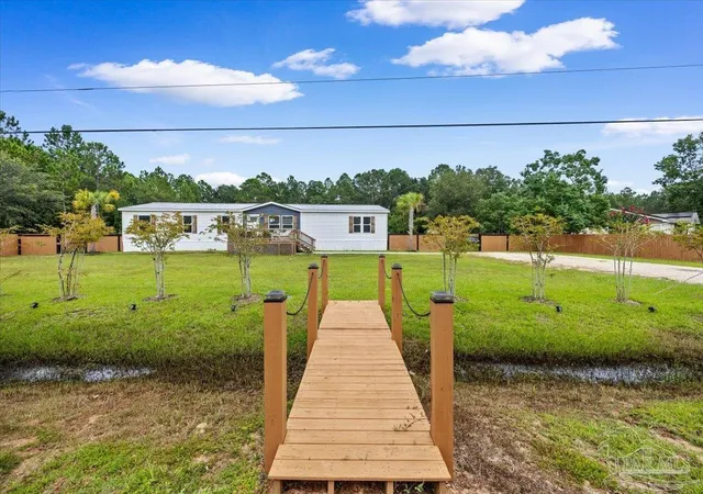 Photo 3 of Manufactured home for sale at 1920 Mercy Ln, Milton, FL 32583 | MLS# 688656 | Listing updated on 2026-09-13