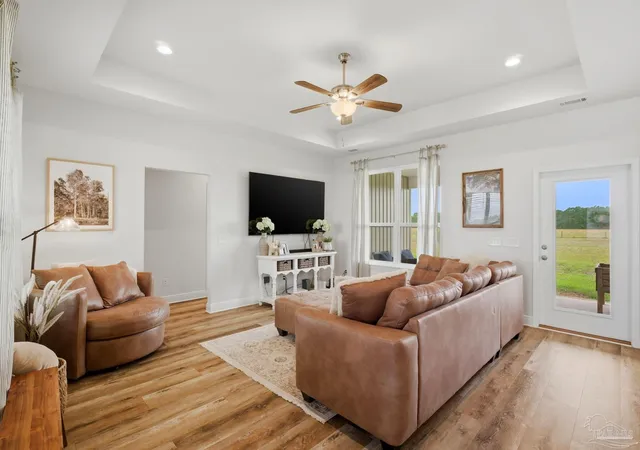Photo 4 of Single family home for sale at 9235 Salter Rd, Milton, FL 32571 | MLS# 680604 | Listing updated on 2026-09-02
