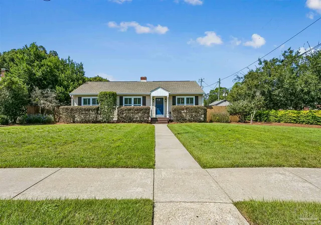 Photo 3 of Single family home for sale at 2121 N 12th Avenue, Pensacola, FL 32503 | MLS# 689338 | Listing updated on 2026-09-22