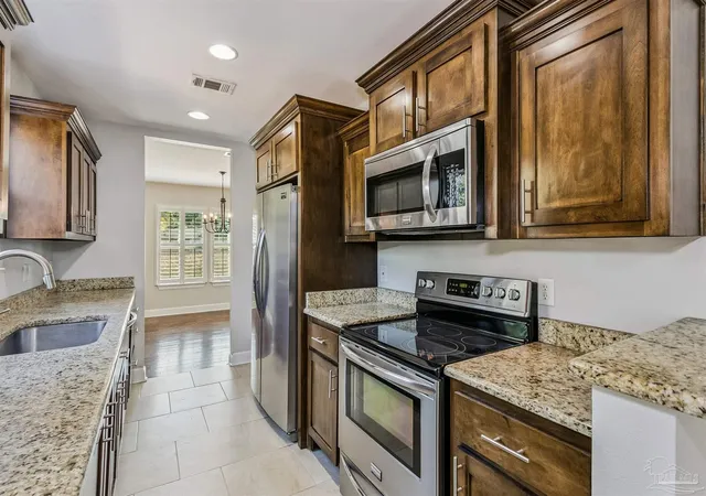 Photo 4 of Single family home for sale at 2121 N 12th Avenue, Pensacola, FL 32503 | MLS# 689338 | Listing updated on 2026-09-22