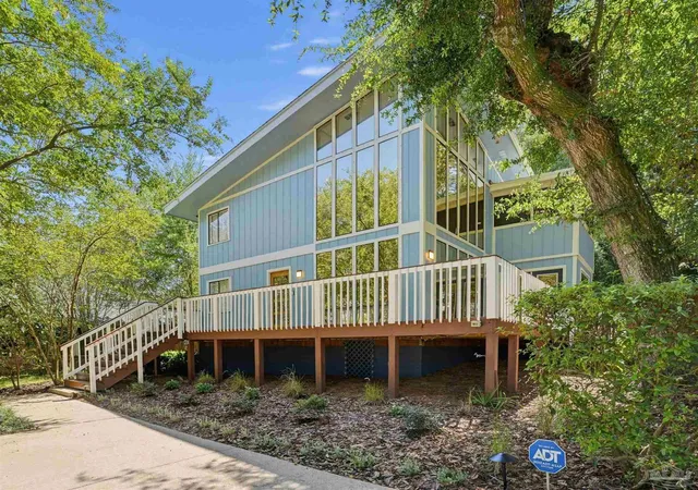 Photo 3 of Single family home for sale at 4845 Peacock Dr, Pensacola, FL 32504 | MLS# 688976 | Listing updated on 2026-09-17