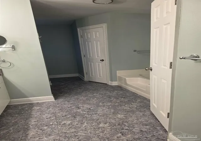 Photo 2 of Single family home for sale at 3101 Lost Crk Dr, Cantonment, FL 32533 | MLS# 688884 | Listing updated on 2026-09-13
