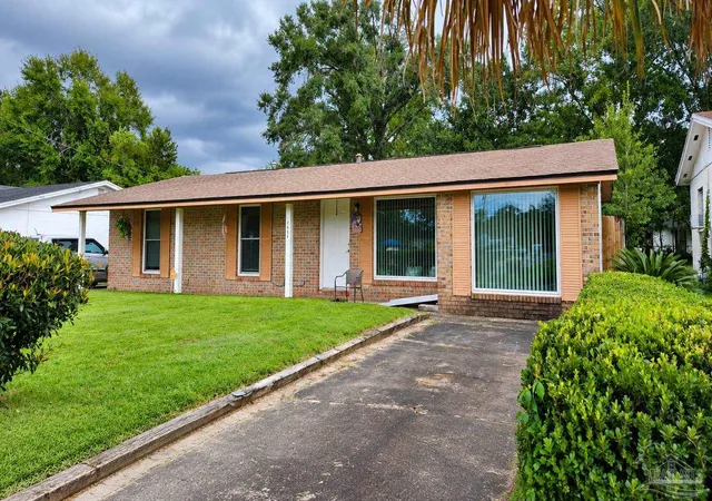 Photo 1 of Single family home for sale at 7830 Aaron Dr, Pensacola, FL 32534 | MLS# 688817 | Listing updated on 2026-09-12