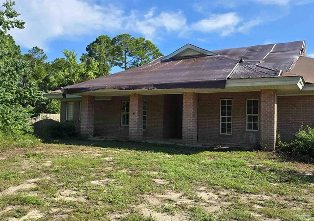 Photo 2 of Sale Pending at 8261 Pamplona St, Navarre, FL 32566 | MLS# 689265 | Listing updated on 2026-10-01