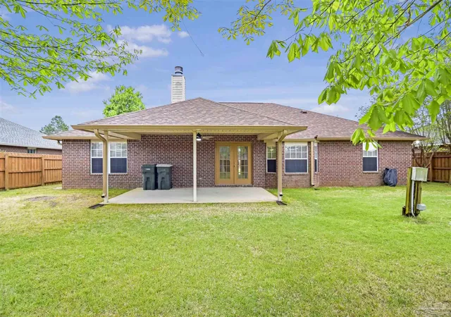 Photo 3 of Single family home for sale at 2512 Jibe Dr, Pensacola, FL 32507 | MLS# 688845 | Listing updated on 2026-09-11