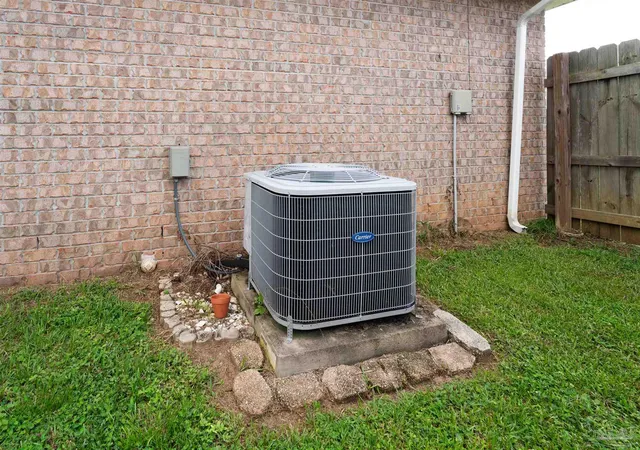 Photo 35 of Single family home for sale at 5554 Lovaleen Cir, Pensacola, FL 32526 | MLS# 688669 | Listing updated on 2026-09-14