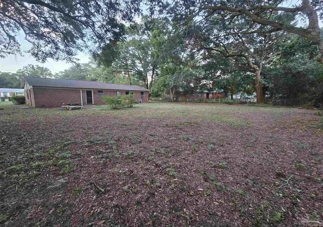 Photo 4 of Single family home for sale at 7721 Pontiac Dr, Pensacola, FL 32506 | MLS# 688724 | Listing updated on 2026-09-09
