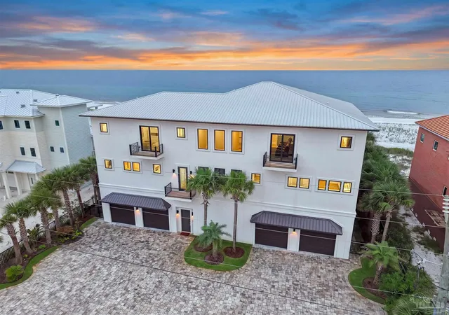 Photo 3 of Single family home for sale at 7321 Gulf Blvd, Navarre, FL 32566 | MLS# 688687 | Listing updated on 2026-10-05