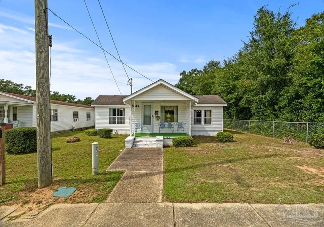 Photo 2 of Single family home for sale at 5049 Dr Martin Luther King Jr, Milton, FL 32570 | MLS# 689895 | Listing updated on 2026-10-12