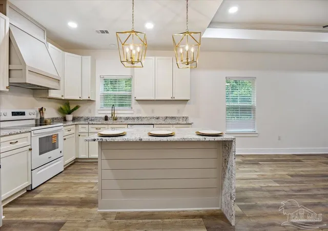 Photo 4 of Single family home for sale at 8035 Grand Bahama Dr, Pensacola, FL 32506 | MLS# 688606 | Listing updated on 2026-09-05