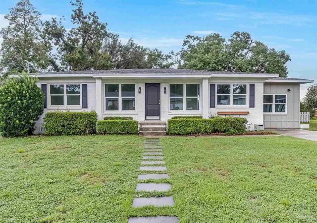 Photo 2 of Single family home for sale at 621 Whitney Dr, Pensacola, FL 32503 | MLS# 688933 | Listing updated on 2026-09-26