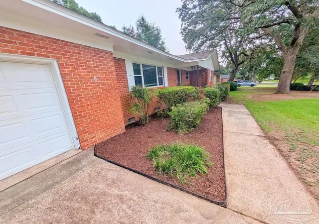 Photo 2 of Single family home for sale at 482 N 77th Avenue, Pensacola, FL 32506 | MLS# 688478 | Listing updated on 2026-09-03