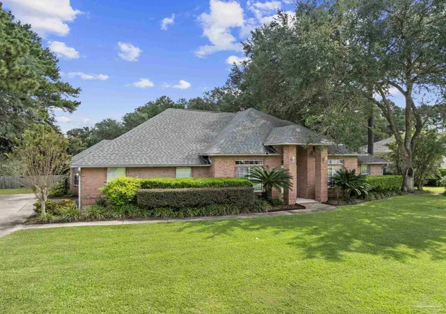 Photo 2 of Single family home for sale at 5706 English Turn Dr, Milton, FL 32571 | MLS# 689728 | Listing updated on 2026-10-13