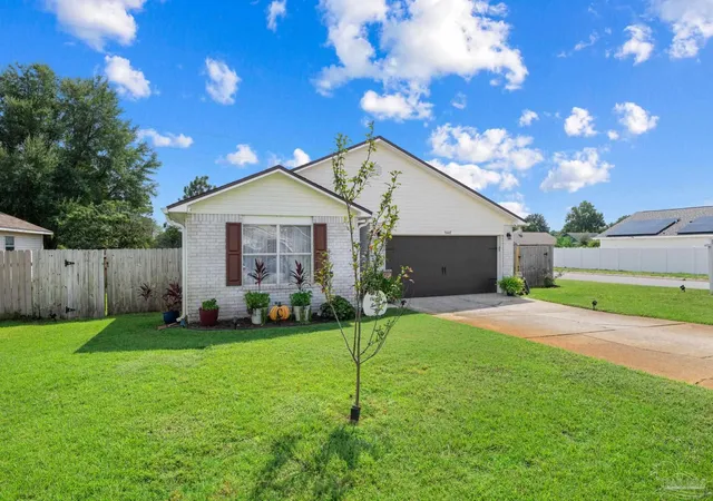 Photo 3 of Single family home for sale at 9447 Parker Pl Dr, Navarre, FL 32566 | MLS# 689206 | Listing updated on 2026-10-05