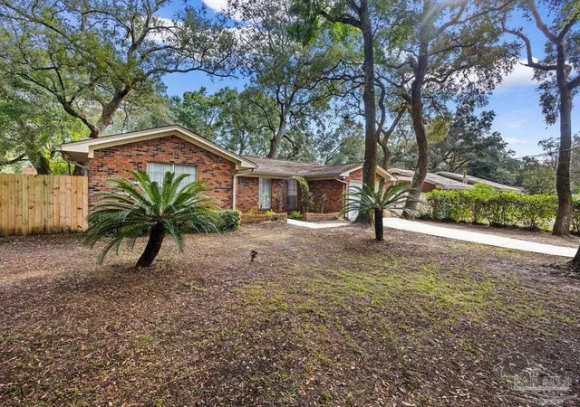 Photo 2 of Single family home for sale at 12881 Lillian Hwy, Pensacola, FL 32506 | MLS# 689591 | Listing updated on 2026-10-05