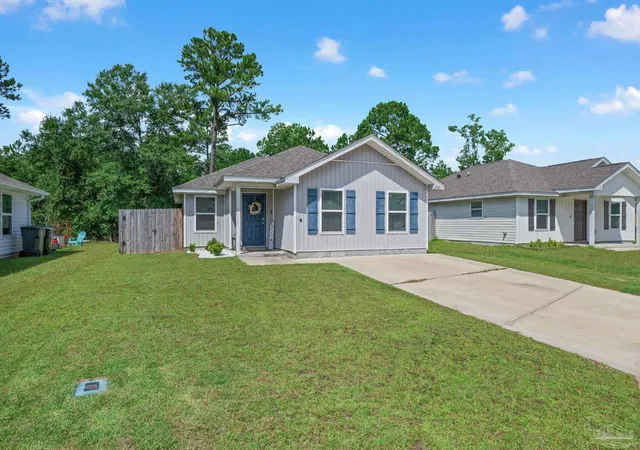 Photo 2 of Single family home for sale at 2509 Sutton Pl Dr, Cantonment, FL 32533 | MLS# 688900 | Listing updated on 2026-09-12