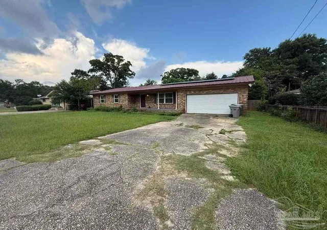 Photo 3 of Single family home for sale at 714 N 59th Avenue, Pensacola, FL 32506 | MLS# 688452 | Listing updated on 2026-09-17