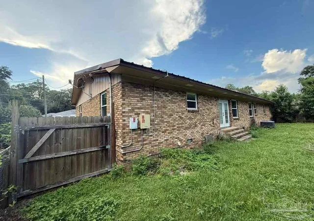 Sale Pending at 714 N 59th Avenue, Pensacola, FL 32506 | MLS# 688452 | Listing updated on 2026-10-01