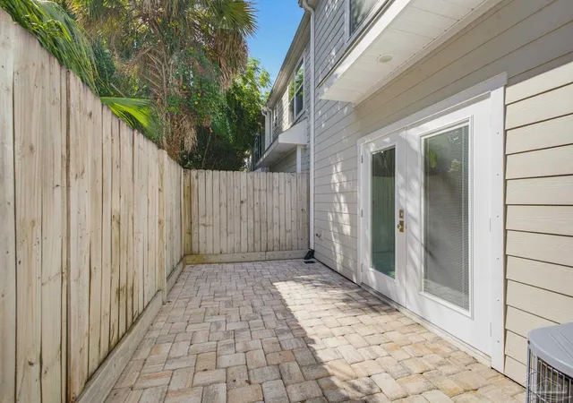 Photo 52 of Townhouse for sale at 242 Junction Ave, Pensacola, FL 32502 | MLS# 689394 | Listing updated on 2026-10-05