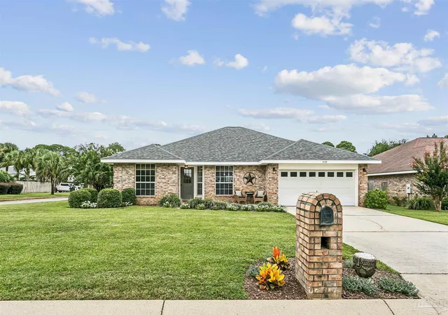 Photo 2 of Single family home for sale at 1329 Connemara Cir, Gulf Breeze, FL 32563 | MLS# 688766 | Listing updated on 2026-09-11