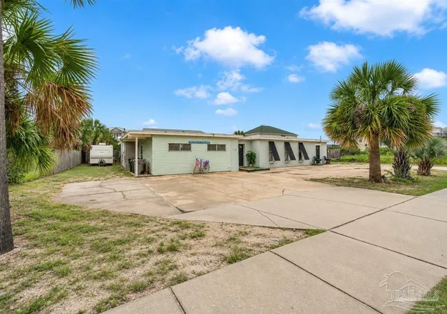 Photo 2 of Single family home for sale at 710 Via Deluna Dr, Pensacola Beach, FL 32561 | MLS# 689825 | Listing updated on 2026-10-19