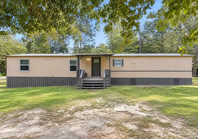 Photo 1 of Manufactured home for sale at 4918 Legend Crk Ln, Milton, FL 32571 | MLS# 689382 | Listing updated on 2026-09-23