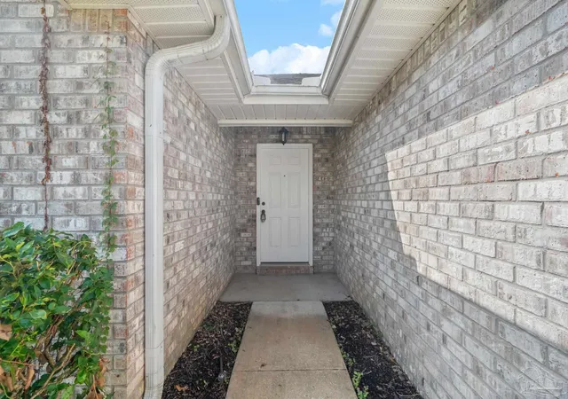 Photo 3 of Single family home for sale at 5634 Silver Star Ct, Milton, FL 32583 | MLS# 688249 | Listing updated on 2026-09-11