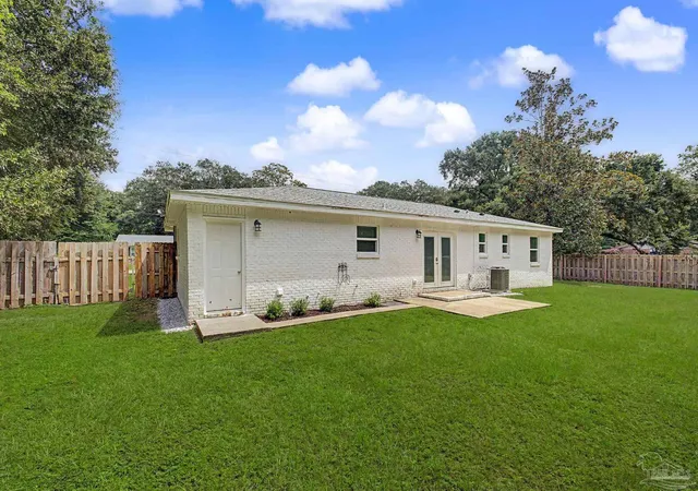 Photo 3 of Single family home for sale at 4743 Pecanwood Pl, Milton, FL 32571 | MLS# 688650 | Listing updated on 2026-09-15