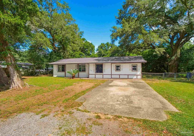 Photo 2 of Single family home for sale at 226 Virginia Way, Pensacola, FL 32505 | MLS# 689417 | Listing updated on 2026-10-03