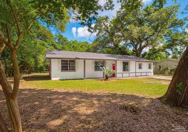 Photo 3 of Single family home for sale at 226 Virginia Way, Pensacola, FL 32505 | MLS# 689417 | Listing updated on 2026-10-03