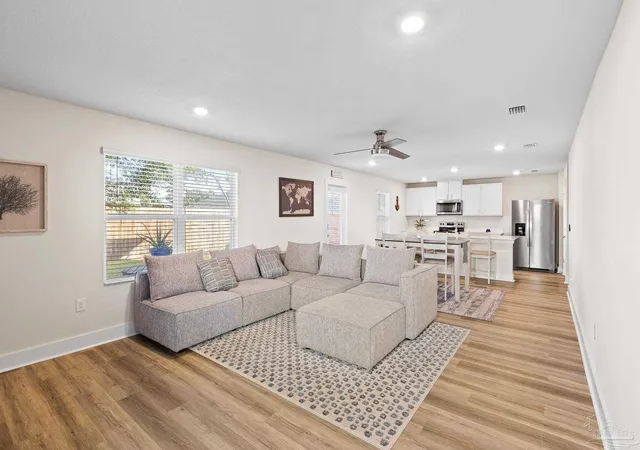 Photo 2 of Single family home for sale at 4924 Valor Ct, Milton, FL 32571 | MLS# 689482 | Listing updated on 2026-09-25