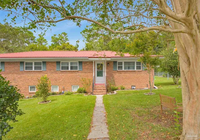 Photo 3 of Single family home for sale at 2370 Le Ruth Dr, Pensacola, FL 32514 | MLS# 689130 | Listing updated on 2026-09-21