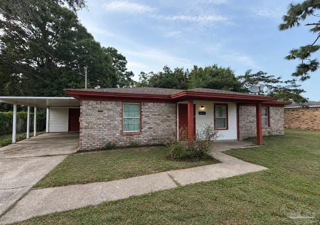 Single family home for sale at 10542 Heatherwood Dr, Pensacola, FL 32506 | MLS# 688765