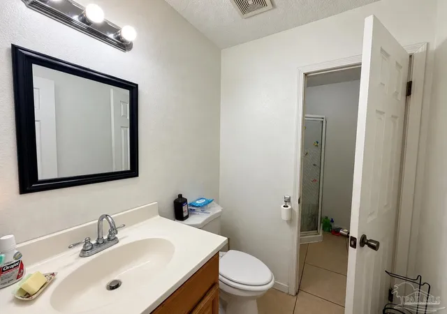 Photo 3 of Single family home for sale at 10542 Heatherwood Dr, Pensacola, FL 32506 | MLS# 688765 | Listing updated on 2026-09-10