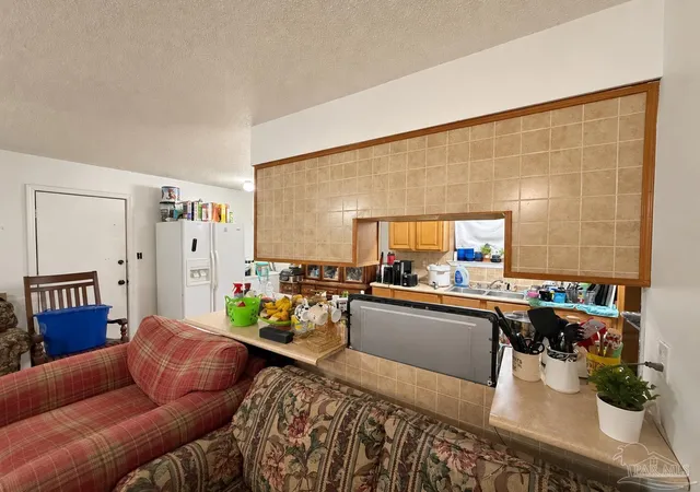 Photo 3 of Single family home for sale at 10542 Heatherwood Dr, Pensacola, FL 32506 | MLS# 688765 | Listing updated on 2026-09-10