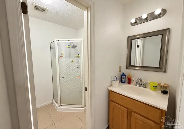 Photo 4 of Single family home for sale at 10542 Heatherwood Dr, Pensacola, FL 32506 | MLS# 688765 | Listing updated on 2026-09-10