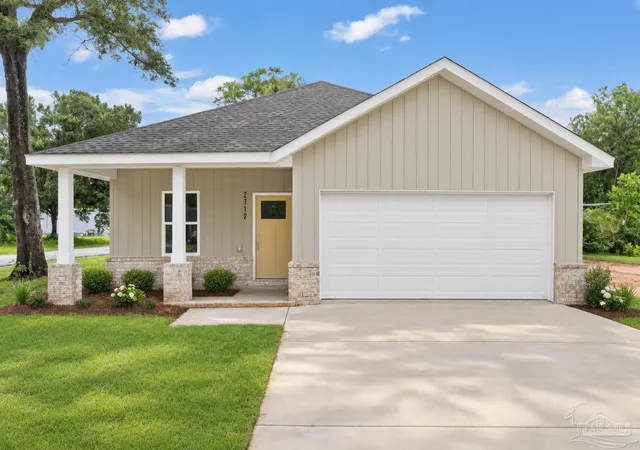 Photo 1 of Single family home for sale at 2716 Copter Rd, Pensacola, FL 32514 | MLS# 688481 | Listing updated on 2026-10-22