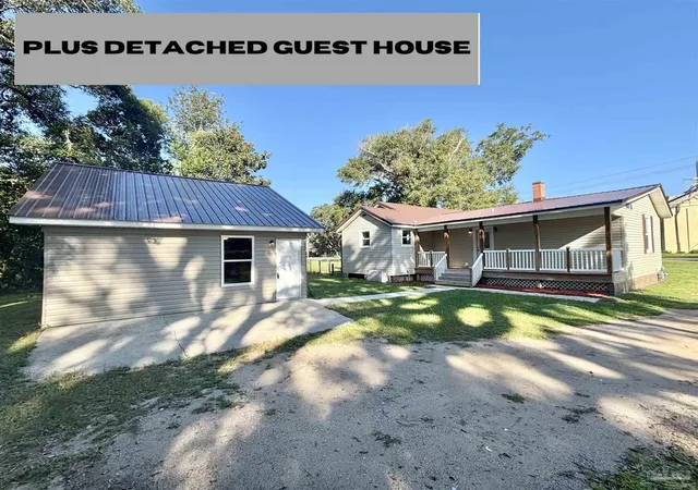 Photo 2 of Single family home for sale at 5911 Lillian Hwy, Pensacola, FL 32506 | MLS# 688373 | Listing updated on 2026-09-09