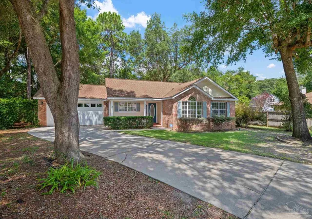 Photo 3 of Sale Pending at 6610 Woodbrook Ct, Milton, FL 32583 | MLS# 688796 | Listing updated on 2026-10-08