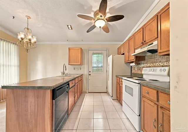 Photo 3 of Single family home for sale at 1355 Fairchild St, Pensacola, FL 32504 | MLS# 687553 | Listing updated on 2026-09-13