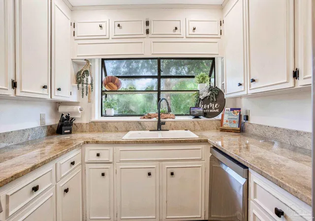 Photo 2 of Single family home for sale at 3441 Riverina Dr, Pensacola, FL 32514 | MLS# 689730 | Listing updated on 2026-10-04