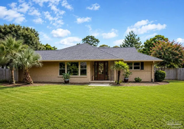 Photo 1 of Single family home for sale at 3802 N 12th Avenue, Pensacola, FL 32503 | MLS# 688672 | Listing updated on 2026-09-11